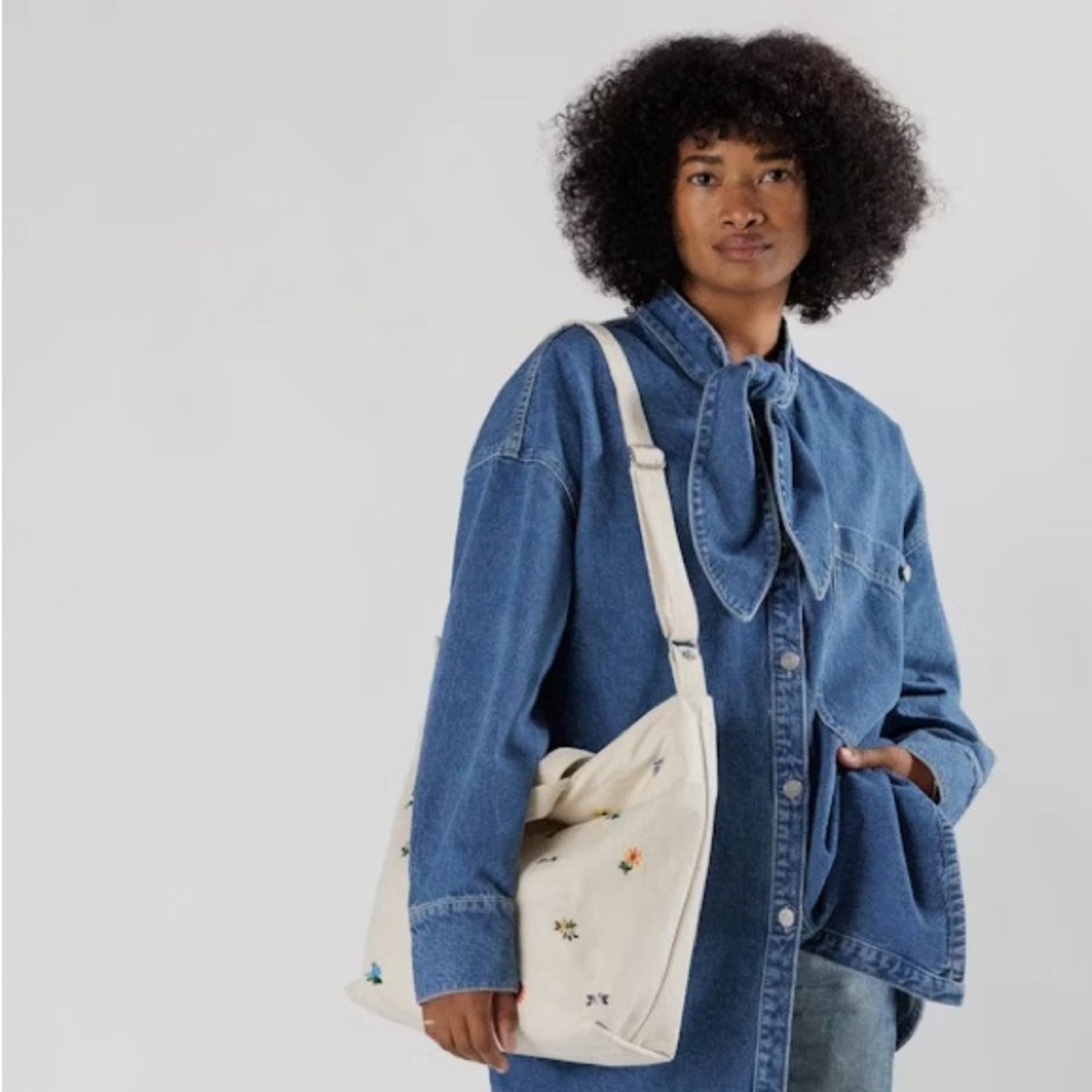 Floral Horizontal Duck Bag